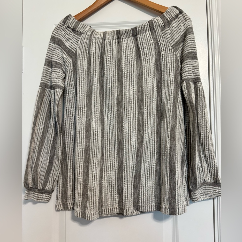 Doe & Rae‎ Off Shoulder Blouse Medium boho Careercore